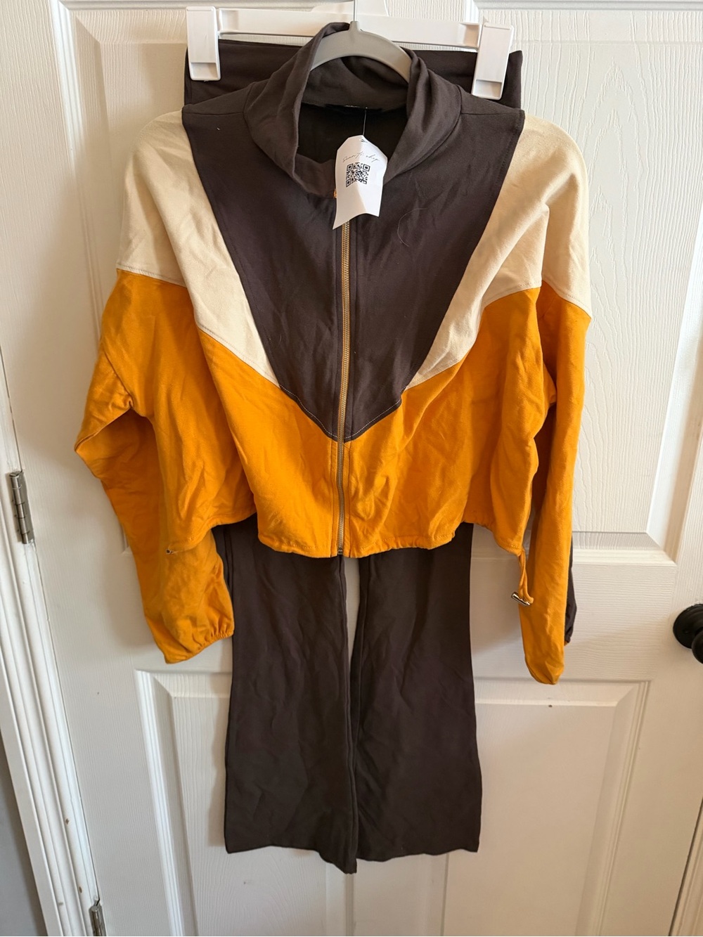 Win Win NWT 2 Piece Track Suit